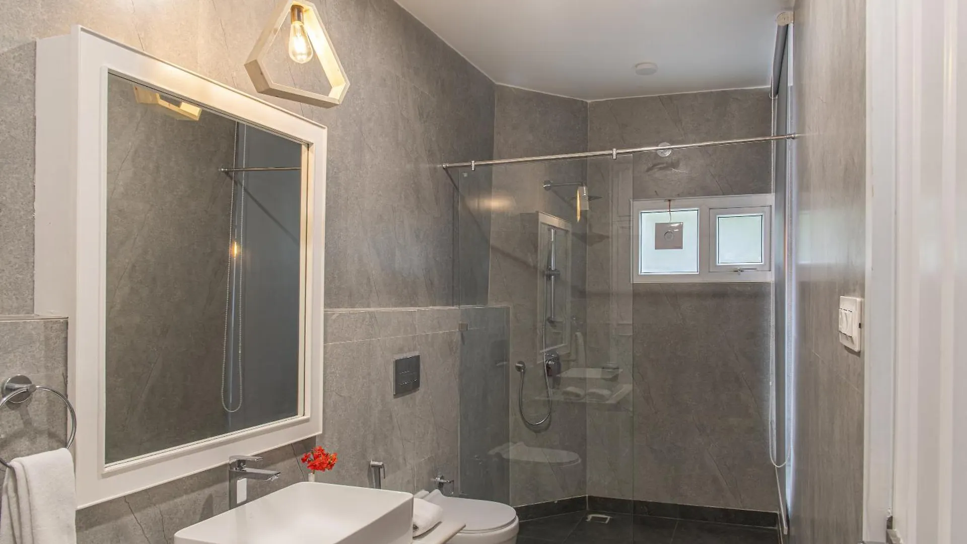 Echor Backwoods Villa Narkanda Hotel