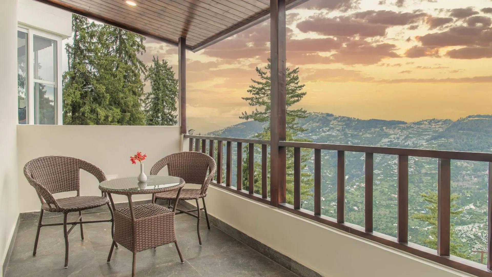 Echor Backwoods Villa Narkanda