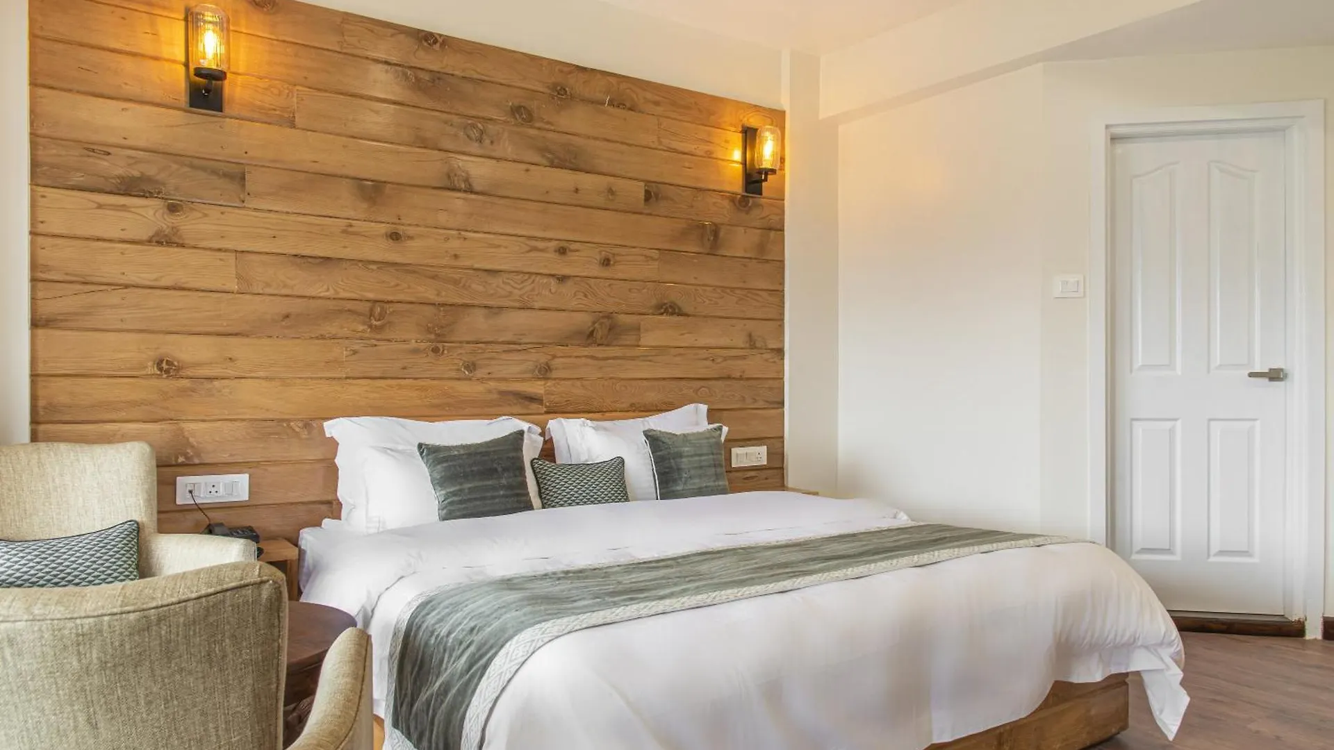 Hotel Echor Backwoods Villa Narkanda