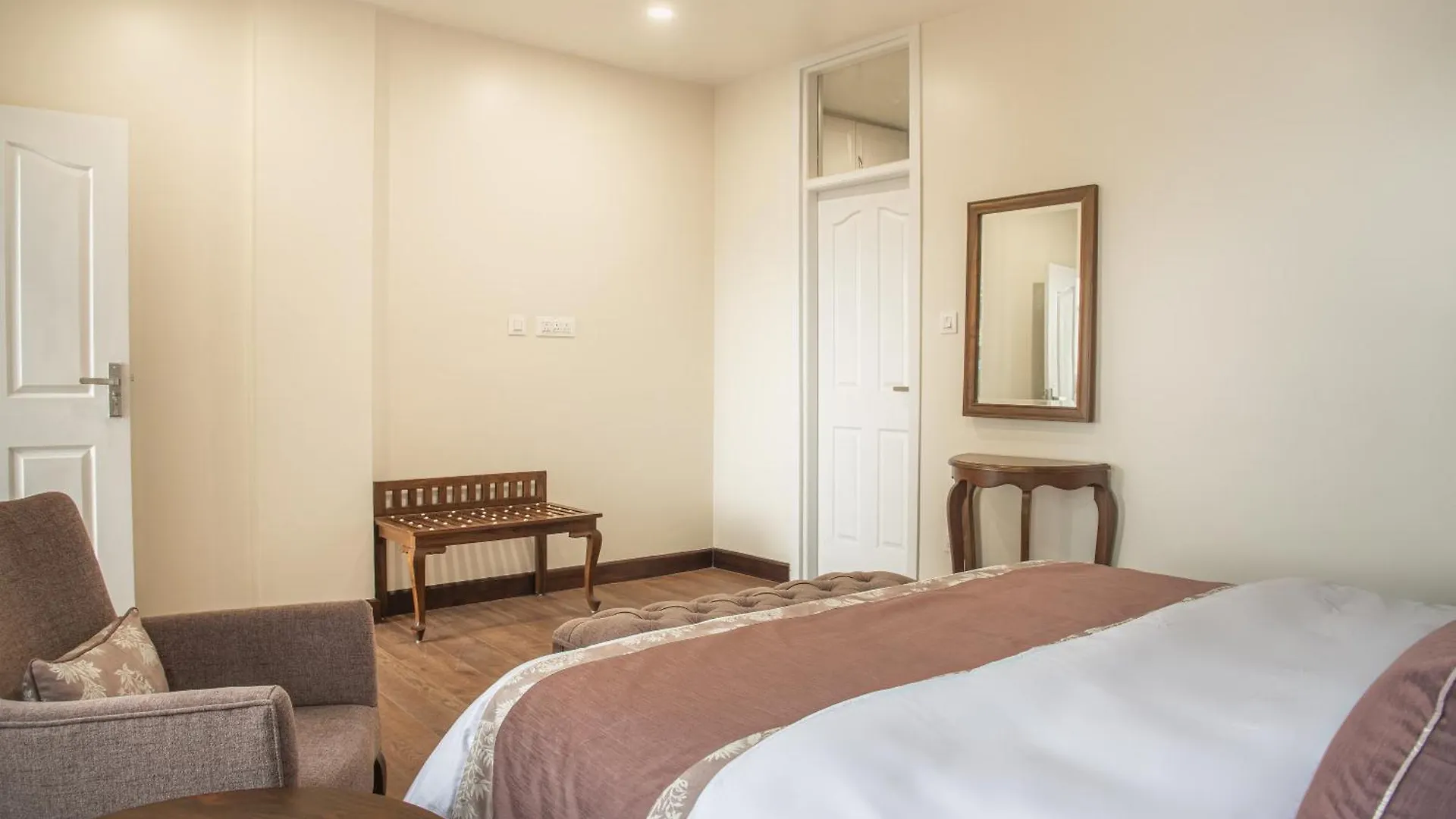 Echor Backwoods Villa Narkanda Hotel